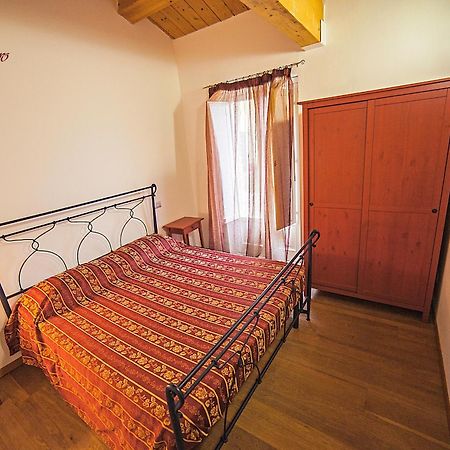 Hotel Il Ristoro Del Viandante Offagna Habitación foto