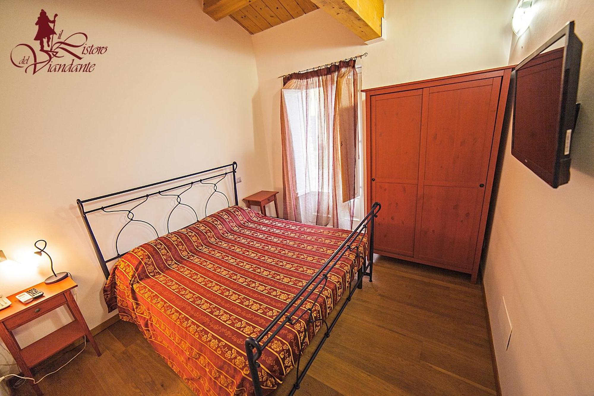 Hotel Il Ristoro Del Viandante Offagna Habitación foto