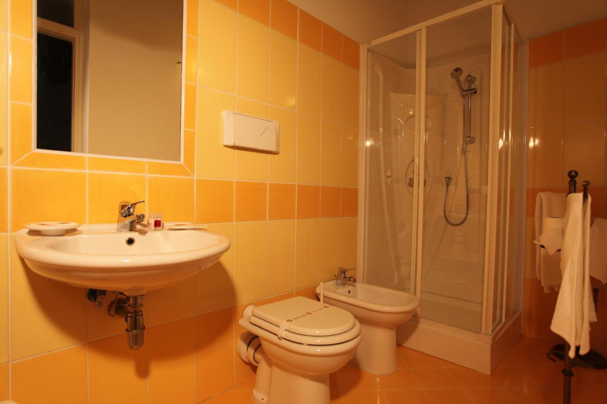 Hotel Il Ristoro Del Viandante Offagna Habitación foto
