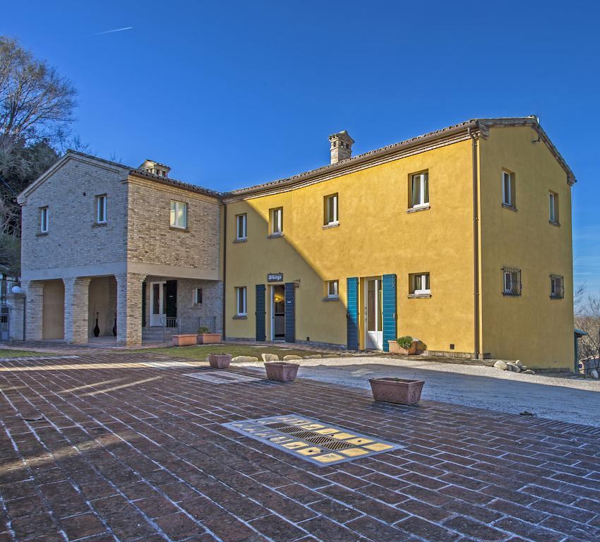 Hotel Il Ristoro Del Viandante Offagna Exterior foto