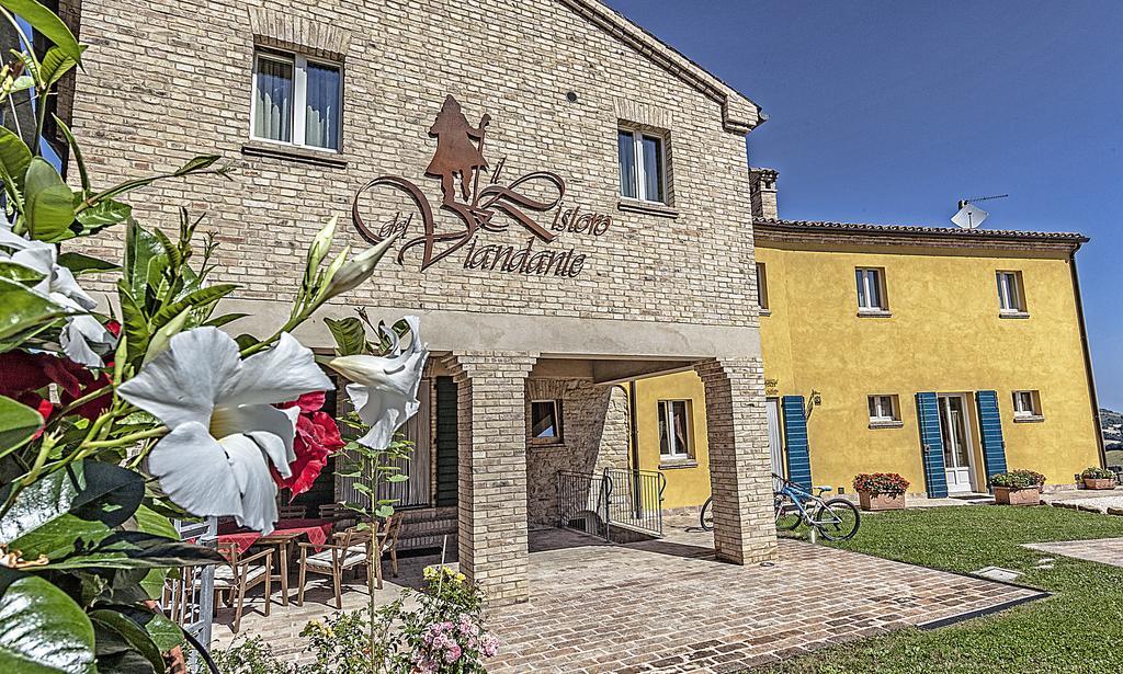Hotel Il Ristoro Del Viandante Offagna Exterior foto